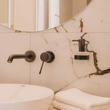 아파트 Luxury Design At Old Town Square With Air Condition 프라하